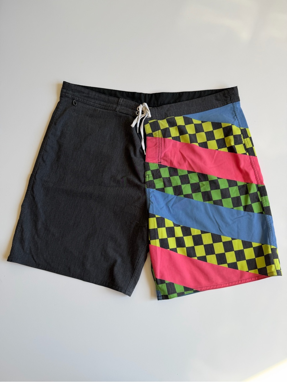 Jams 90s Board Shorts Men’s 34 Checkerboard Neon